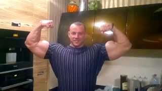 Alexey Shabunya double biceps